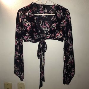 F21 Wrap cropped floral shirt
